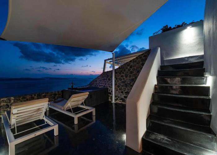Solstice Luxury Suites