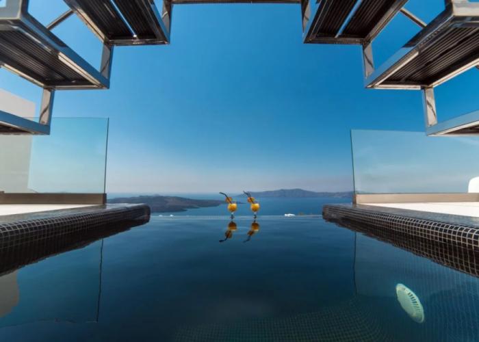 Daydream Luxury Suites