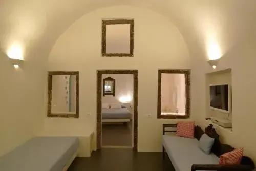 Altana Cliffside Villas