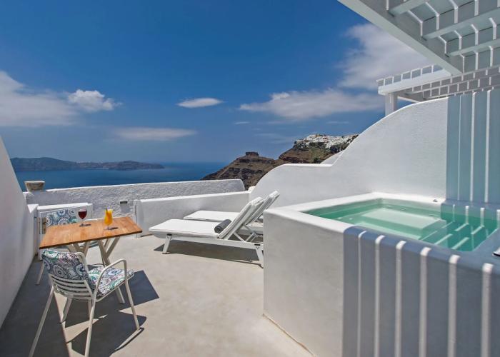 Aura Suites