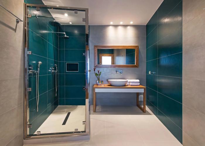 Aura Suites