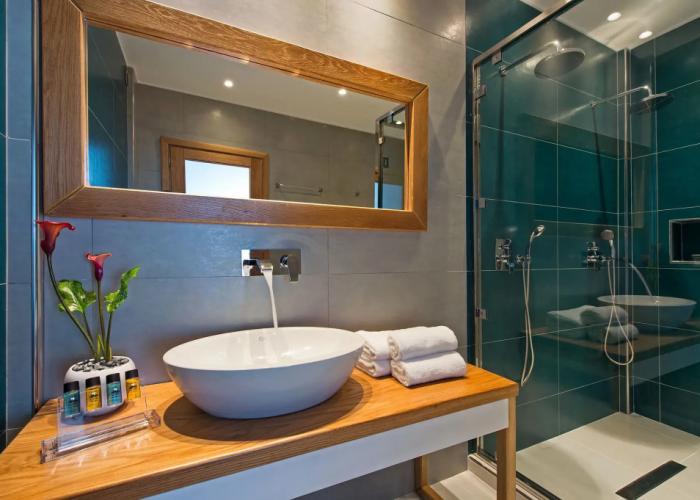 Aura Suites