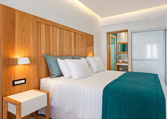Aura Suites