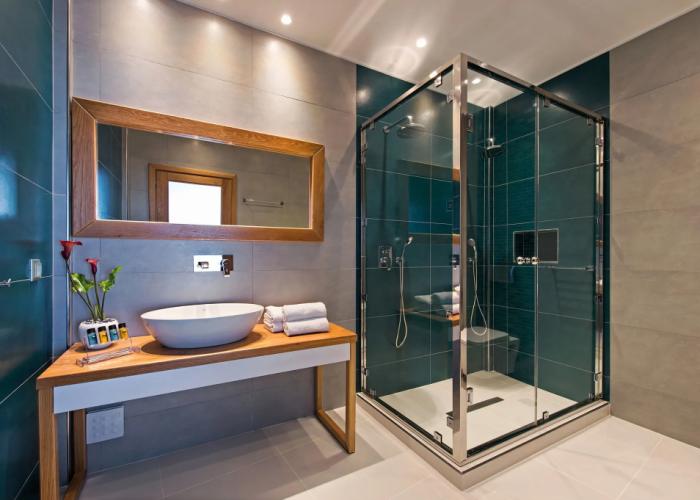 Aura Suites