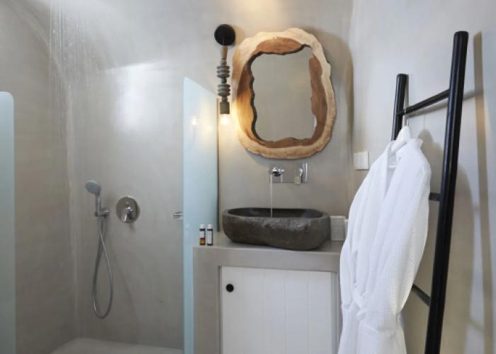 Olea Cave House