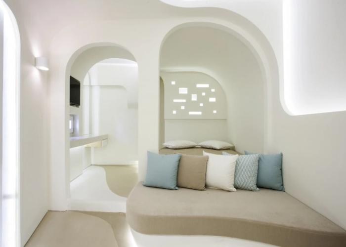 Andronikos Santorini