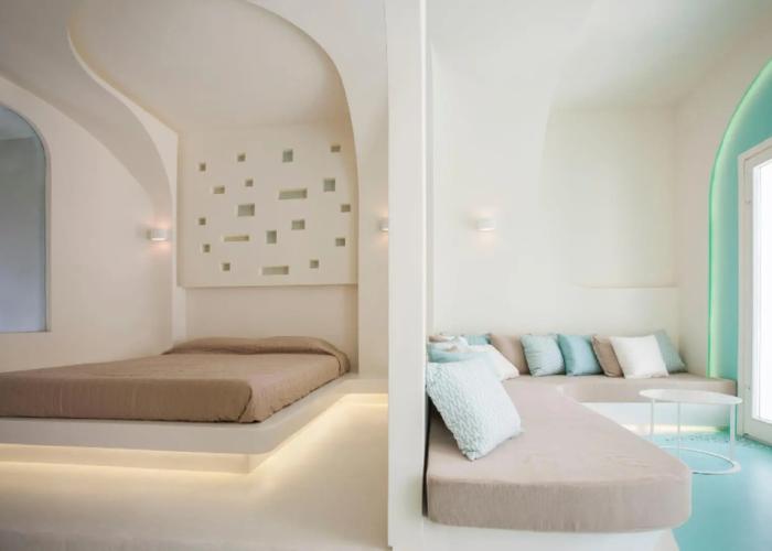 Andronikos Santorini