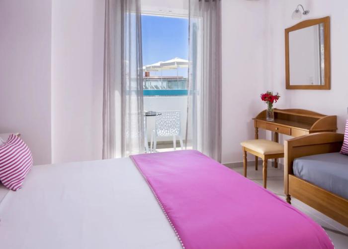 Santellini Hotel