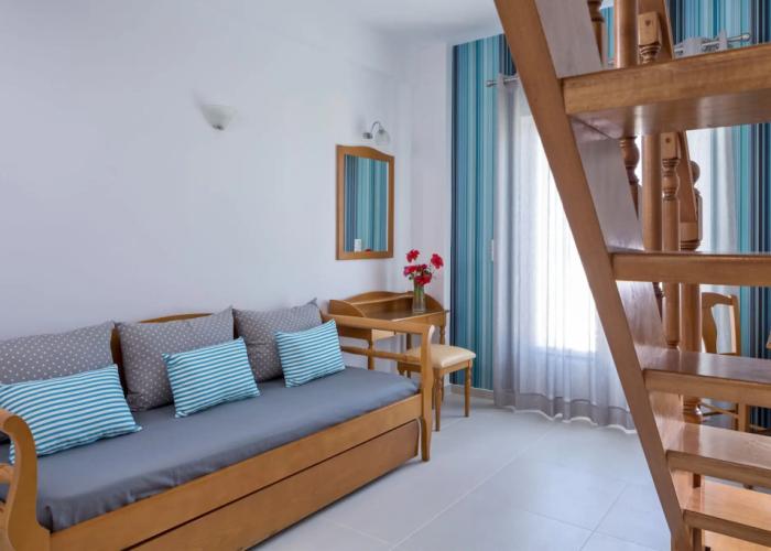 Santellini Hotel