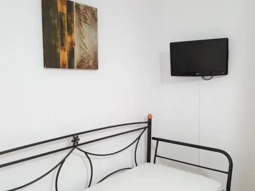 Ira Apartments
