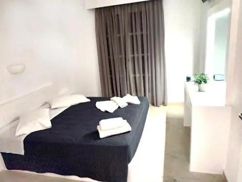 Ira Apartments