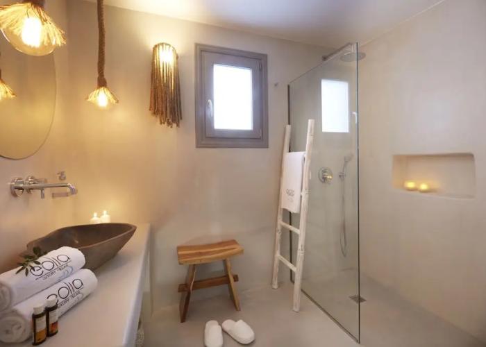 Eolia Kamari Villa