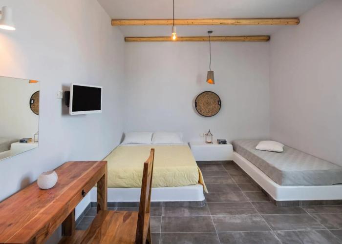 Nissia Apartments