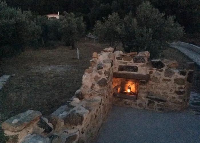 Chaihoutes stone House into Olive farm in Zia