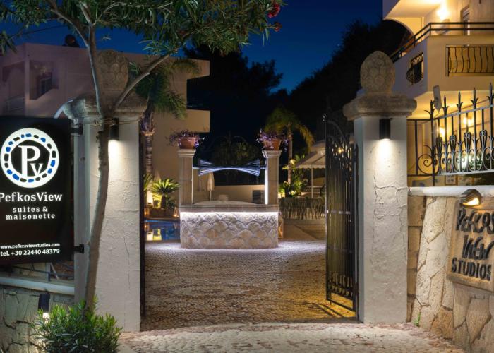 Pefkos View Suites & Maisonette
