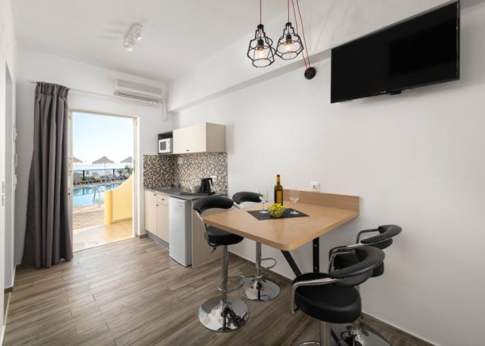 Pefkos View Suites & Maisonette