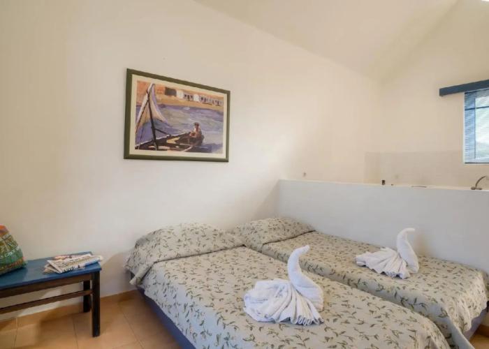 Matina Pefkos Aparthotel
