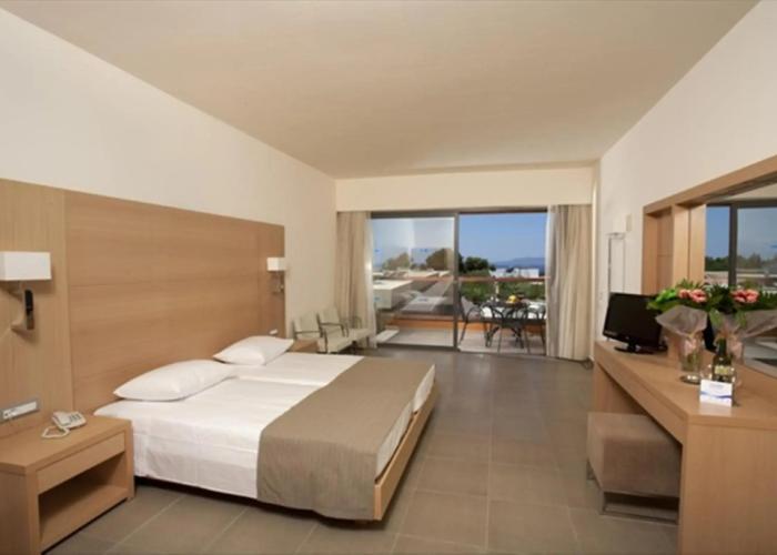 Island Blue Hotel