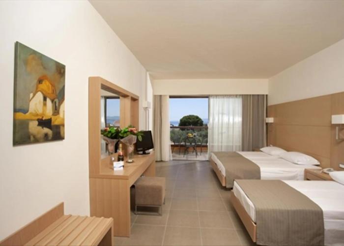 Island Blue Hotel
