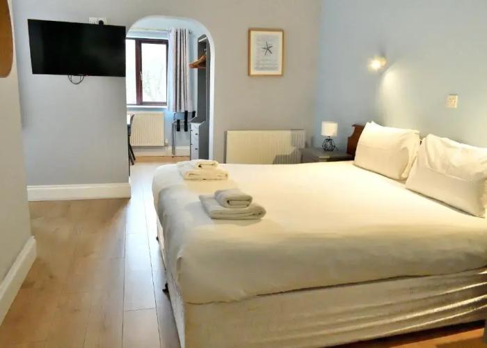 Bowood Park Hotel