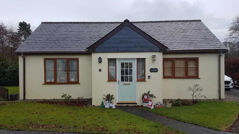 2-bed Cottage, Sleeps 5, Pets Ok, Close to Coast