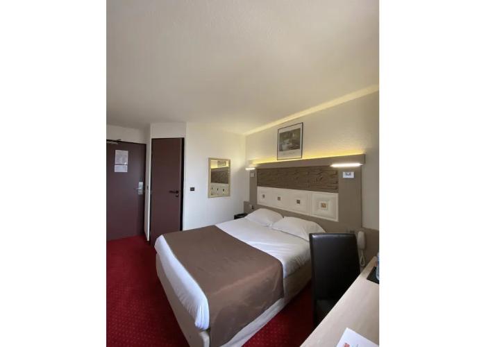 Kimotel Epone-Flins