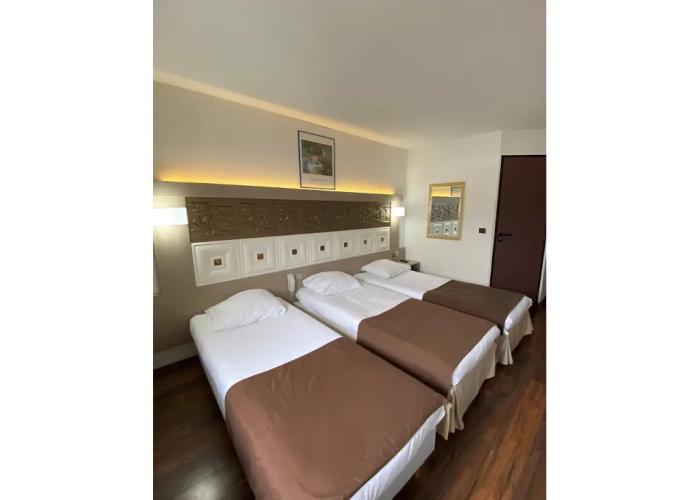 Kimotel Epone-Flins