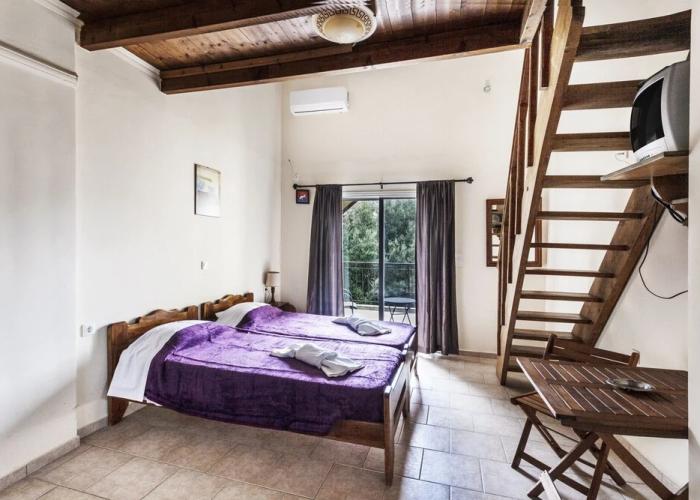 Despina studios and rooms