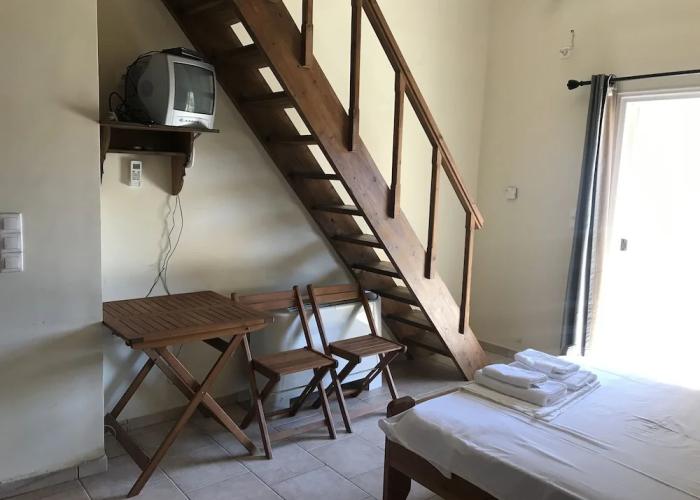 Despina studios and rooms