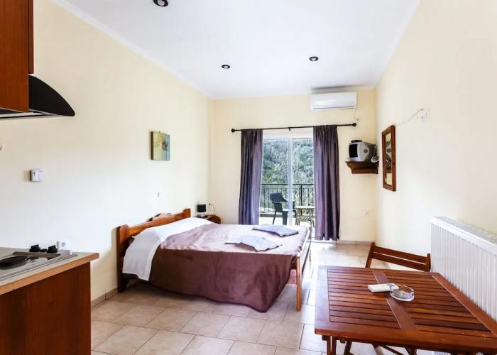 Despina studios and rooms