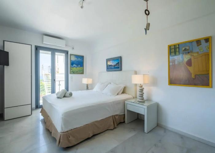 Icarus Luxury Beachfront Villa
