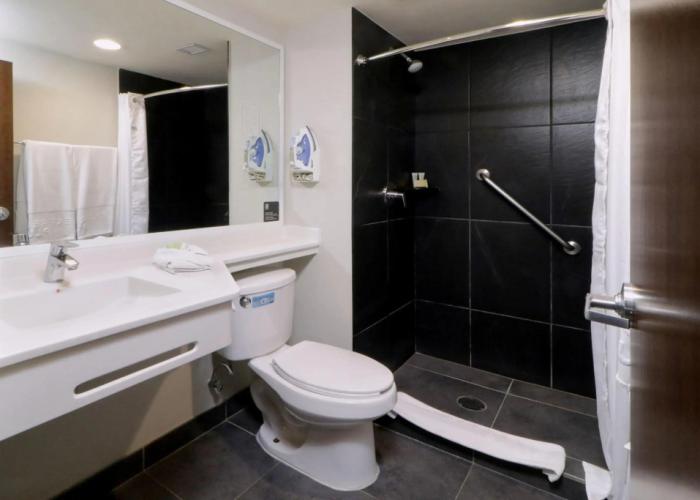 City Express Plus by Marriott Monterrey Galerias
