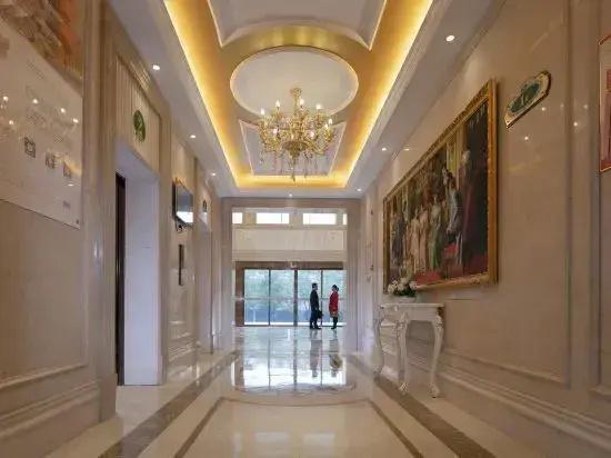 Vienna International Hotel (Chenzhou Wuling Square)