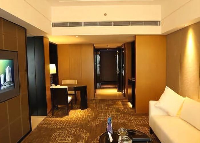 Freeland Jinglun Hotel
