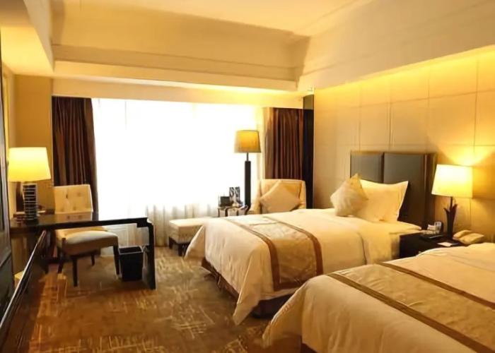 Freeland Jinglun Hotel