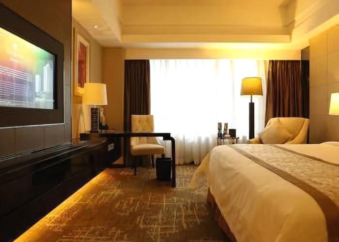 Freeland Jinglun Hotel