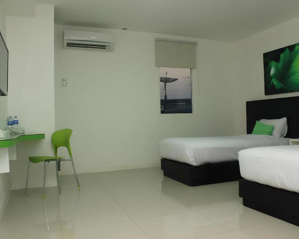 фото Evan Hotel
