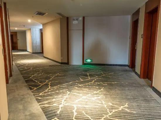 Bao Lian Hua Hotel (Chenzhou People's Hospital South)