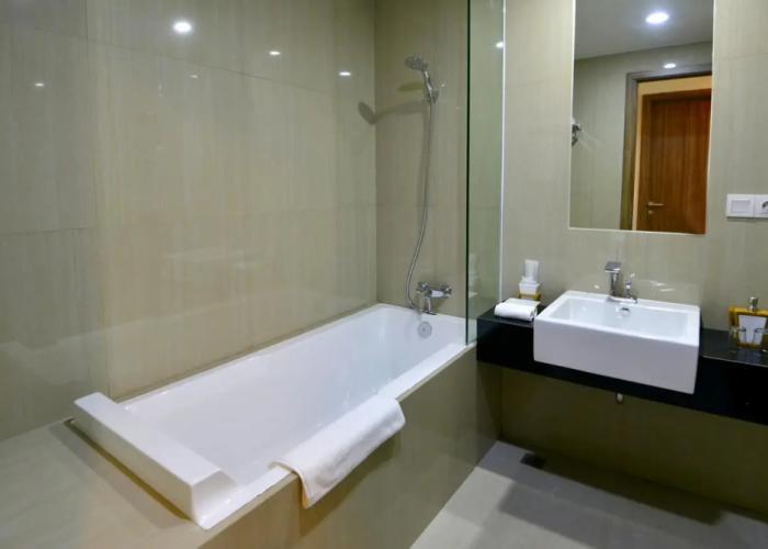 Odua Weston Jambi