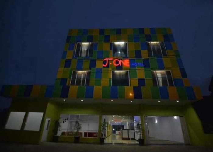 T-One Hotel