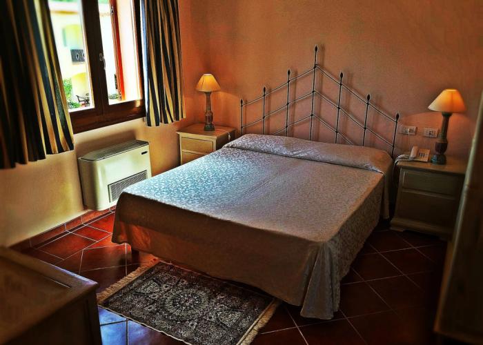 Hotel Monti Di Mola
