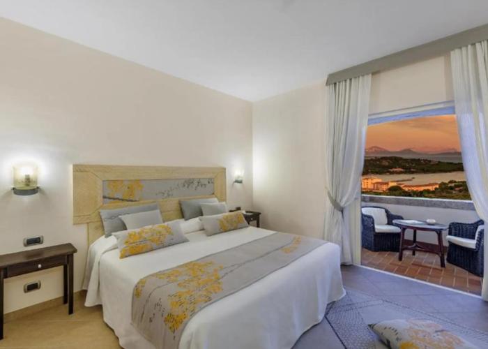 Hotel Petra Bianca