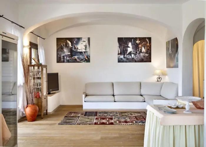 Iconic Luxury Suite