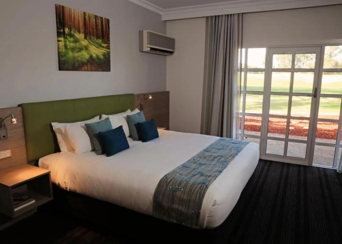 Novotel Swan Valley Vines Resort