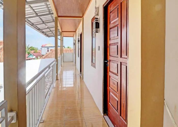 OYO 92054 Gala Residence