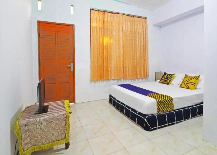 SPOT ON 91222 Kanjeng Mami Homestay Syaria
