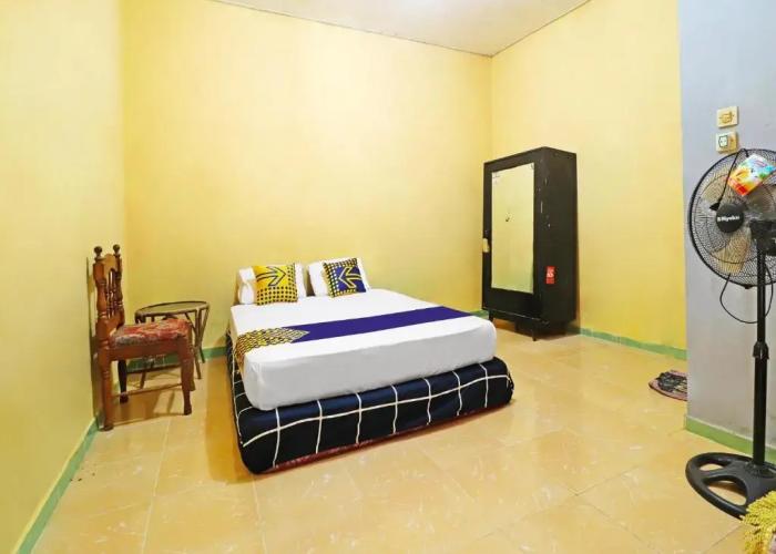 SPOT ON 91222 Kanjeng Mami Homestay Syaria