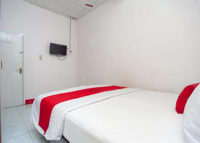 RedDoorz Syariah near Tugu Juang Jambi 3