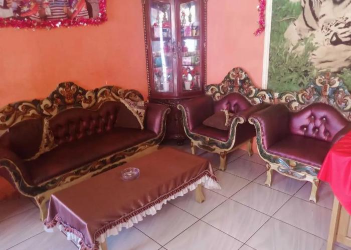EXPRESS O 92251 Jaya Kusuma Homestay Near PONPES Darul Muhtadin