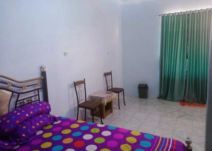 EXPRESS O 92251 Jaya Kusuma Homestay Near PONPES Darul Muhtadin